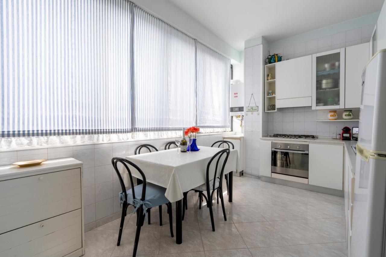 Grazia Attic Apartment With Terrace Trani Exterior photo