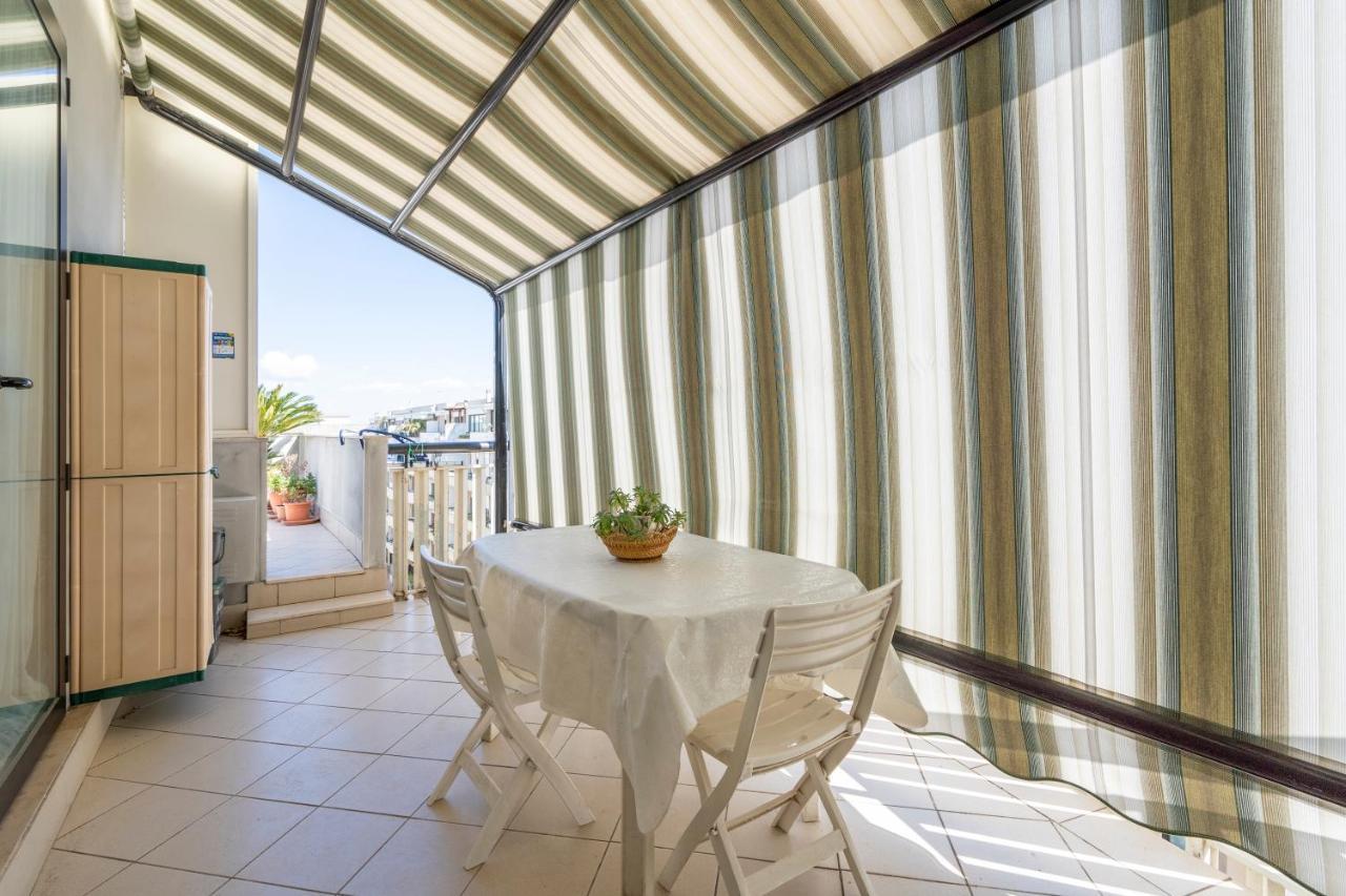 Grazia Attic Apartment With Terrace Trani Exterior photo